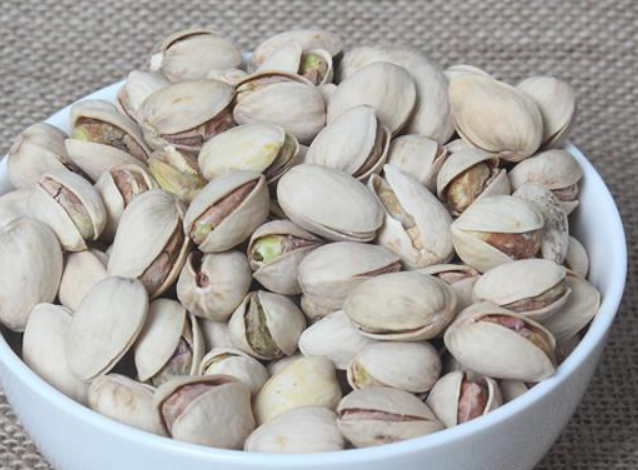 【佰味挑零食连锁店】