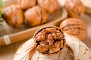 【家家品炒货】