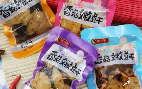 【我本满足零食连锁店】