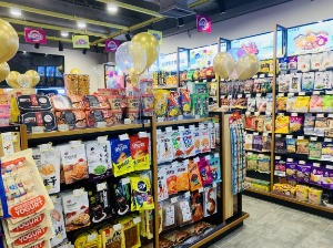 【小e同学零食店】