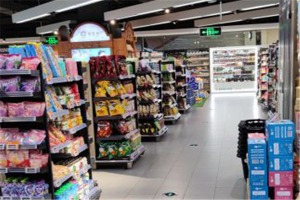 【大口小口零食店】