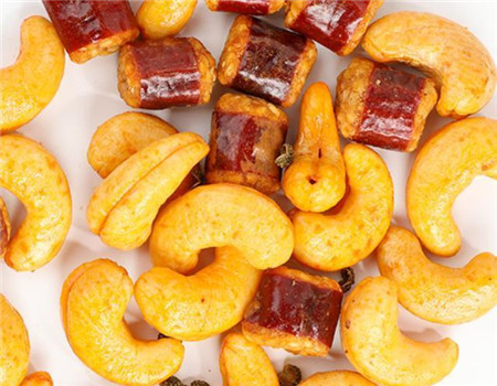 【老阿古名优量贩零食】