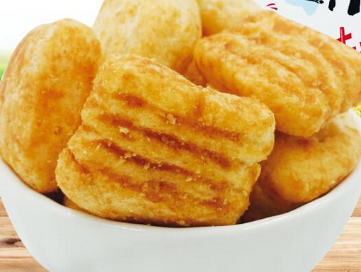 【吃货居休闲零食品】