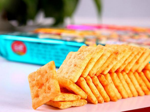 【馋大嘴巴零食】