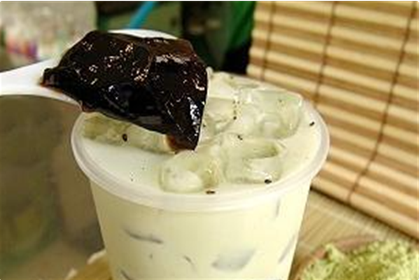 烧仙草奶茶店加盟