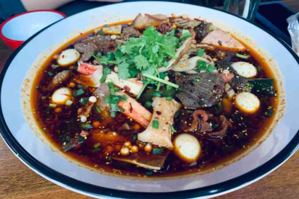 十五筷半火锅鸡冒菜加盟