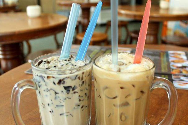 冰菓倾城奶茶加盟