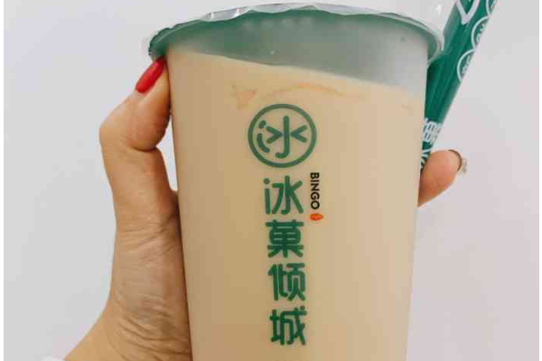 冰菓倾城奶茶加盟