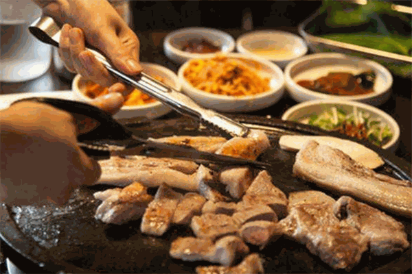 【金韩轩自助烤肉】