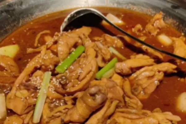 成老灶火锅鸡加盟