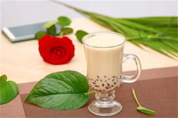 【爽口杯奶茶店】