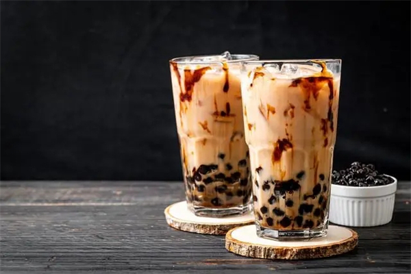 【苏卡奶茶店】