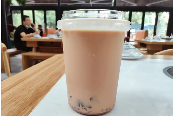 鲜果精灵奶茶店