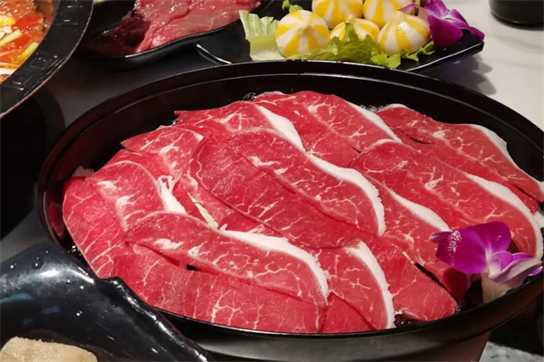 【小蛮咬烤肉火锅】