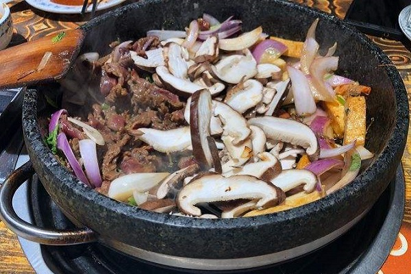 【石锅烤肉】