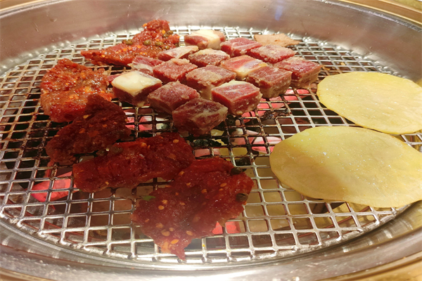【金牛座烤肉】
