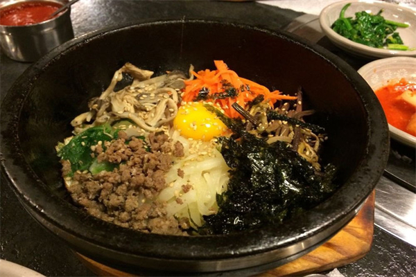 【首尔石锅拌饭】