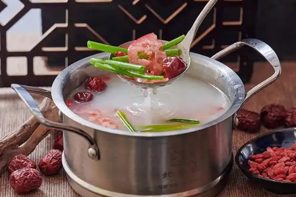 北家姓转转小火锅