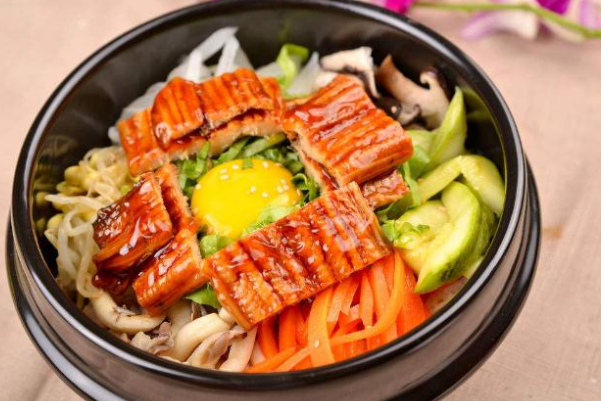 【嘻多多石锅拌饭】