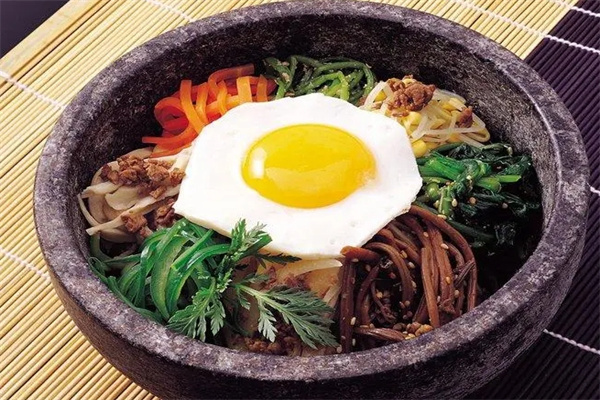 【顺平石锅拌饭】