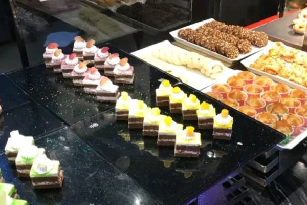 【金瀚城自助烤肉】