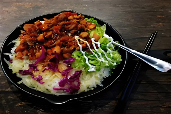 三多烤肉拌饭加盟