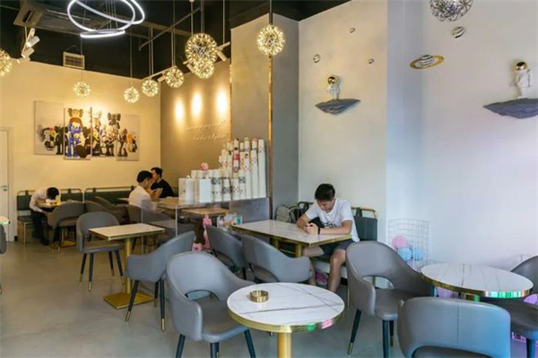 【朋友圈奶茶店】