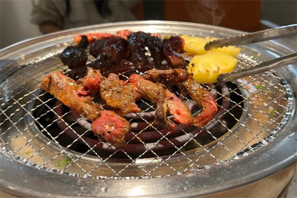【100度东北烤肉店】