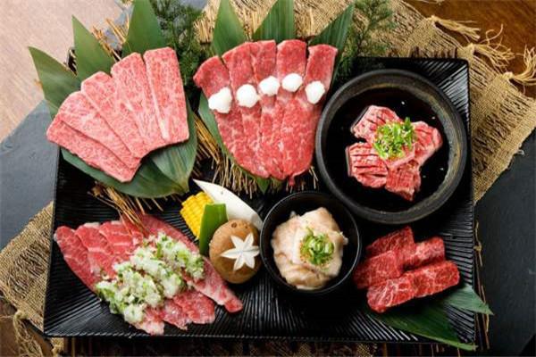【鼎香烤肉】