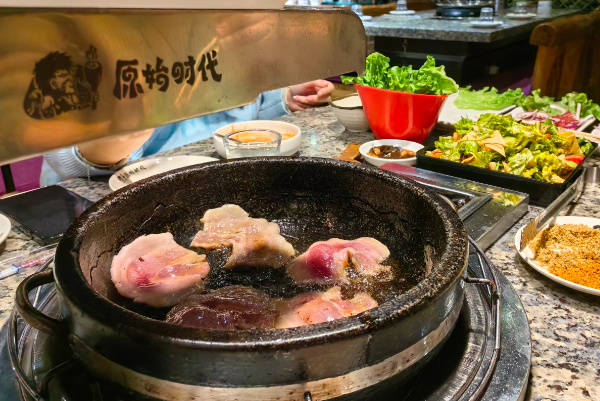 原始时代石锅烤肉加盟