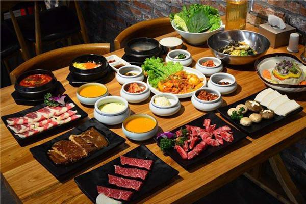 【鼎香烤肉】