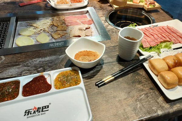 乐烤巴市井烤肉加盟