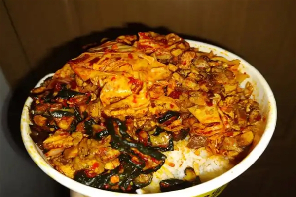 1942烤肉饭加盟