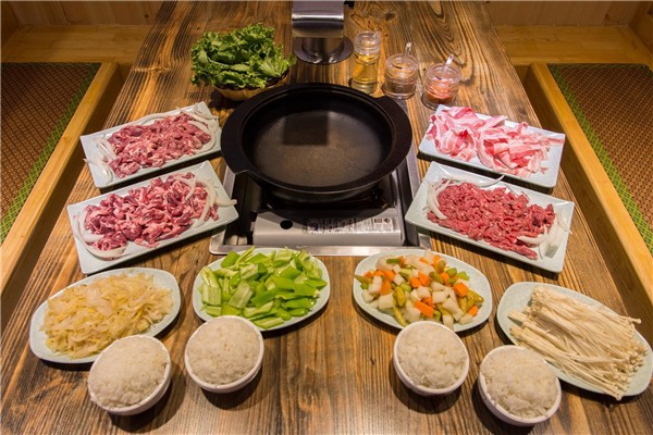 【金大叔石锅烤肉】
