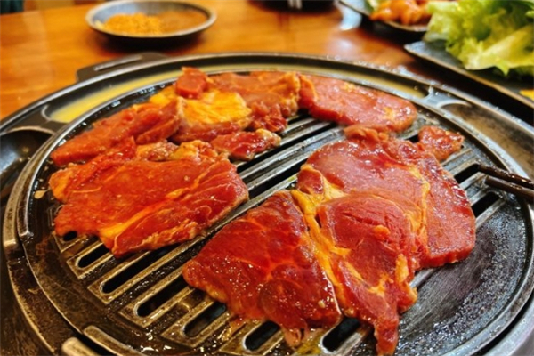 长白山烤肉加盟