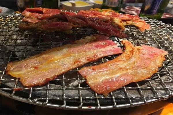 【牛表妹烤肉】