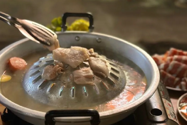 【酒将军无限量火锅烤肉】