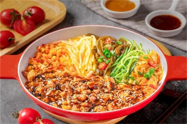 【炊事班脆皮鸡烤肉饭】