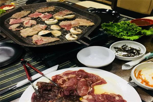 【青牧里烤肉】