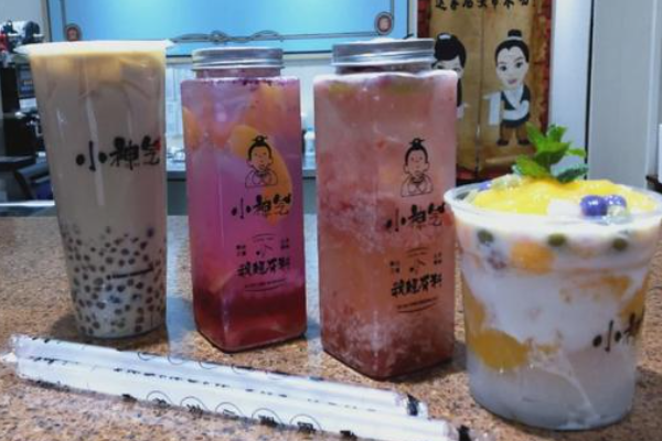 小神气奶茶加盟