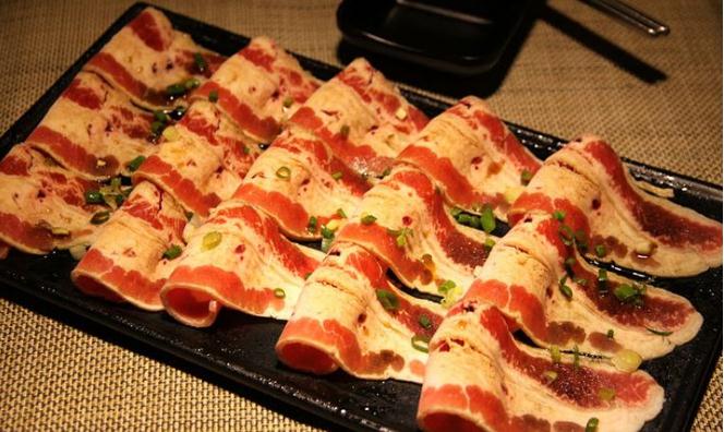 【炙城烤肉】