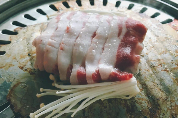 【金韩炭火烤肉】