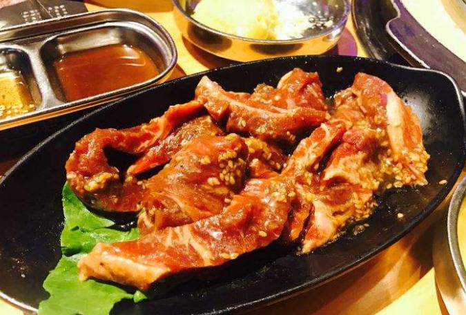 【炙城烤肉】