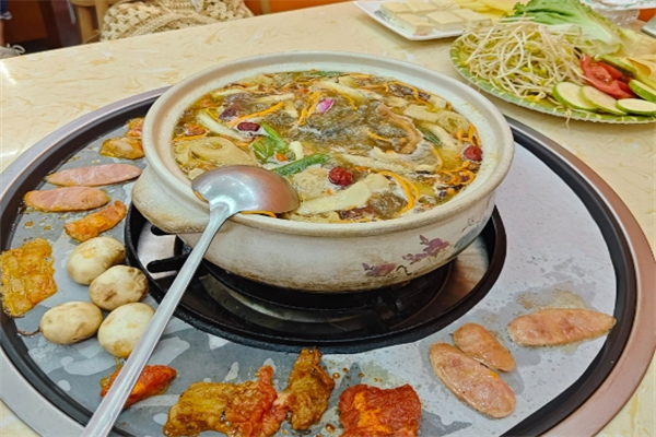 金太狼川式自助烤肉火锅加盟