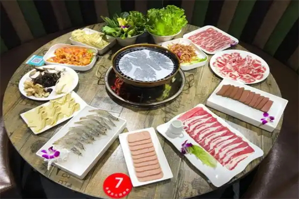 金太狼川式自助烤肉火锅加盟