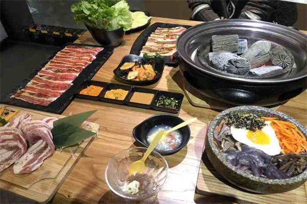 hello牛先生烤肉加盟