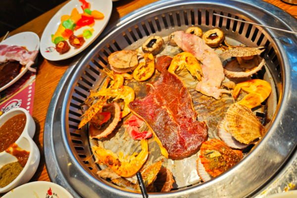 汉金城海鲜烤肉自助百汇加盟