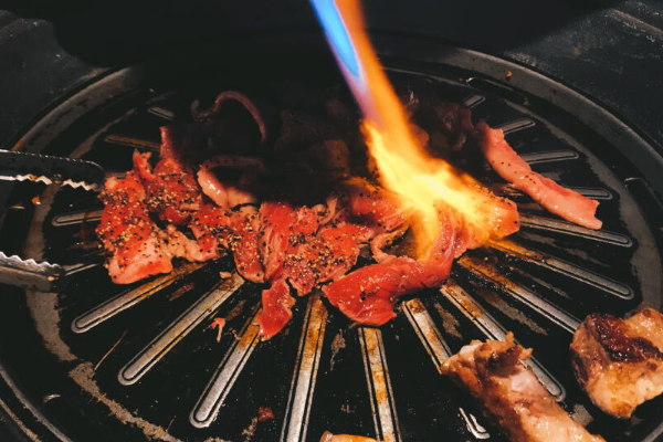 【炉子旁烤肉】