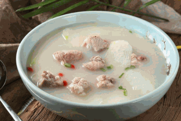 【鸽子海鲜粥】