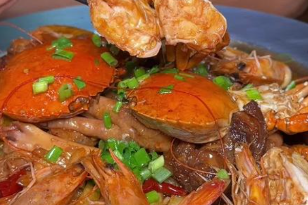 猫小猫家肉蟹煲加盟